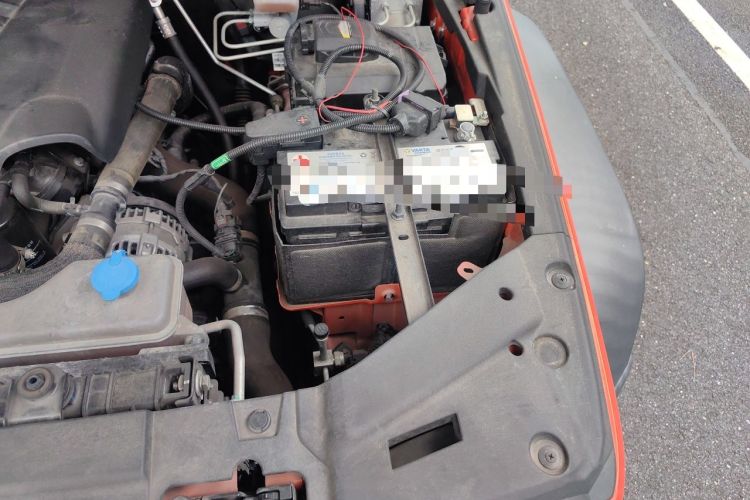 Used Tank 300 2021 Off-Road Edition 2.0T Conqueror Engine Bay Left
