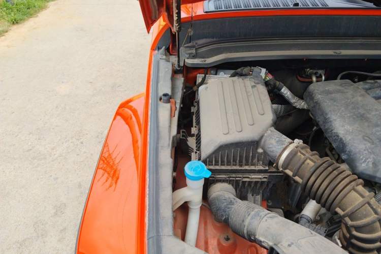 Used Tank 300 2021 City Edition 2.0T My Vision Model Engine Bay Right