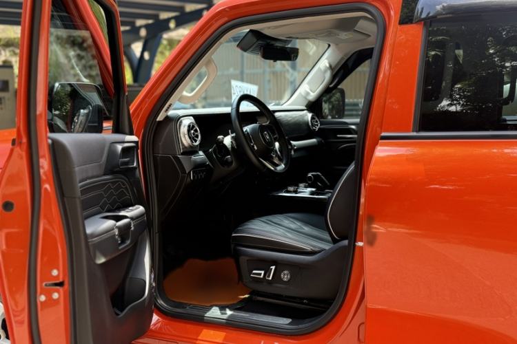Used Tank 300 2021 Off-Road Edition 2.0T Challenger Interior 6