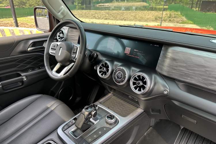 Used Tank 300 2021 Off-Road Edition 2.0T Conqueror Interior 6
