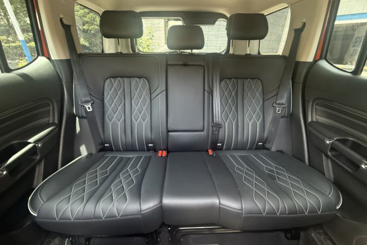 Used Tank 300 2021 Off-Road Edition 2.0T Challenger Interior 9