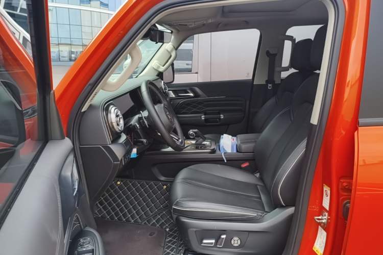 Used Tank 300 2021 Off-Road Edition 2.0T Conqueror Left Front Seat