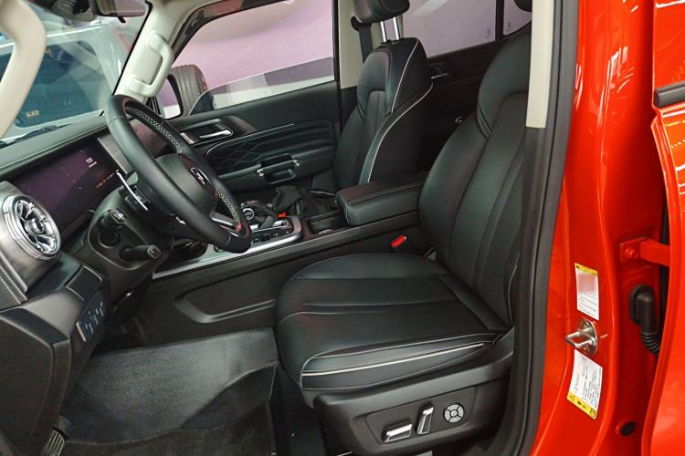 Used Tank 300 2021 Off-Road Edition 2.0T Conqueror Left Front Seat