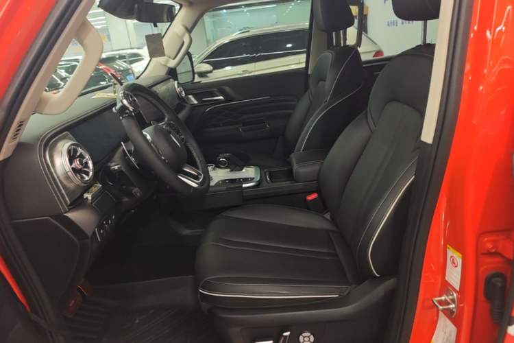 Used Tank 300 2021 Off-Road Edition 2.0T Conqueror Left Front Seat