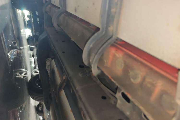 Used Tank 300 2021 Off-Road Edition 2.0T Conqueror Left Side Sill