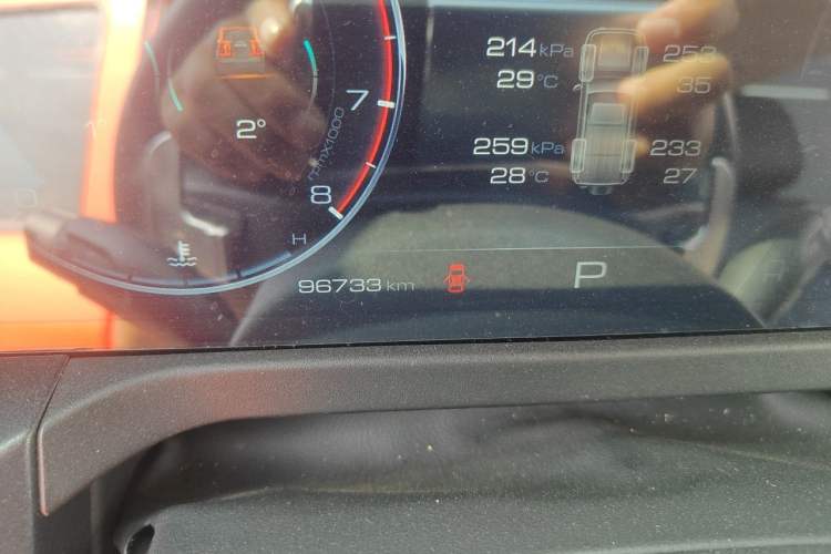 Used Tank 300 2021 Off-Road Edition 2.0T Conqueror Odometer Close Up