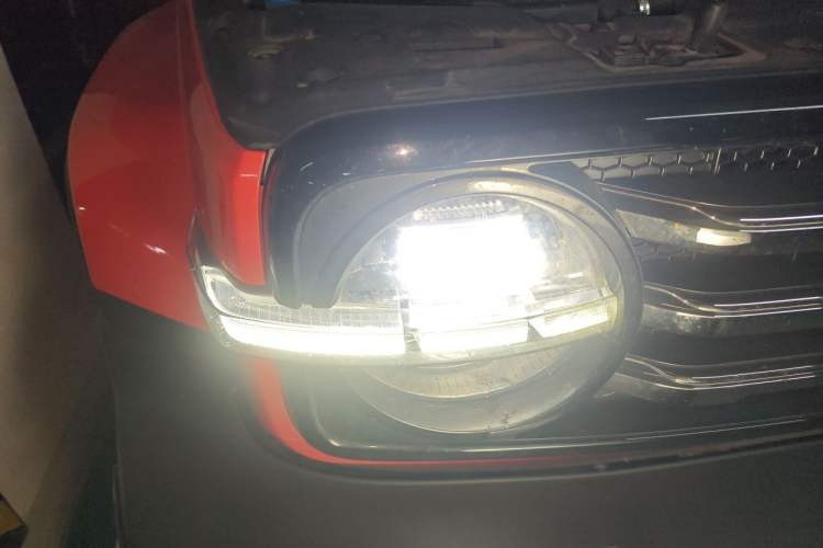 Used Tank 300 2021 City Edition 2.0T My Vision Model Right Front Headlight