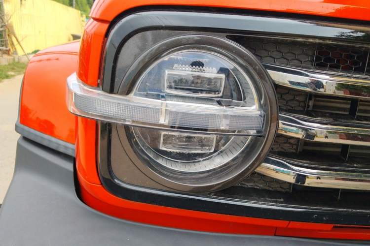 Used Tank 300 2021 City Edition 2.0T My Vision Model Right Front Headlight