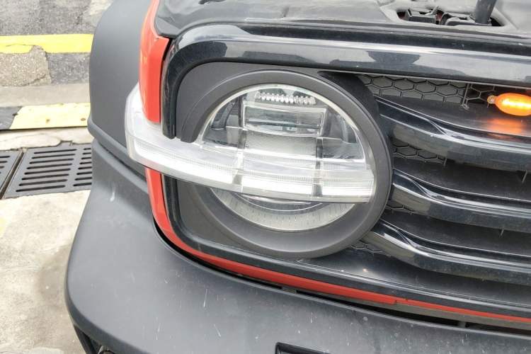 Used Tank 300 2021 Off-Road Edition 2.0T Challenger Right Front Headlight