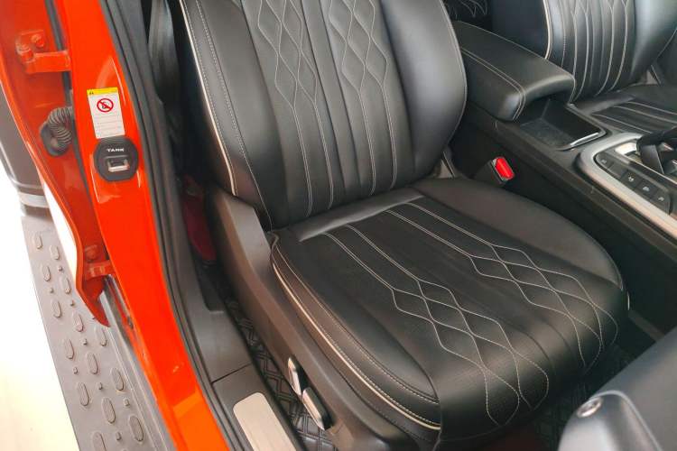 Used Tank 300 2021 Off-Road Edition 2.0T Challenger Right Front Seat