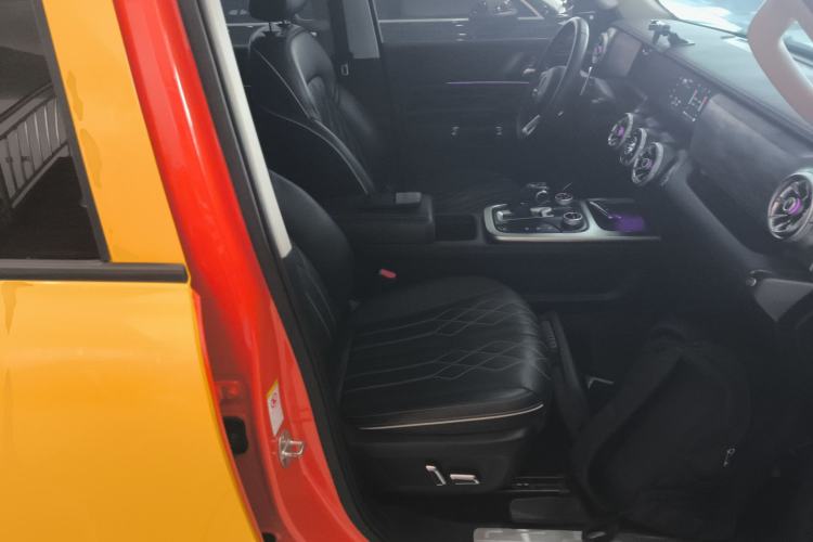Used Tank 300 2021 Off-Road Edition 2.0T Challenger Right Front Seat