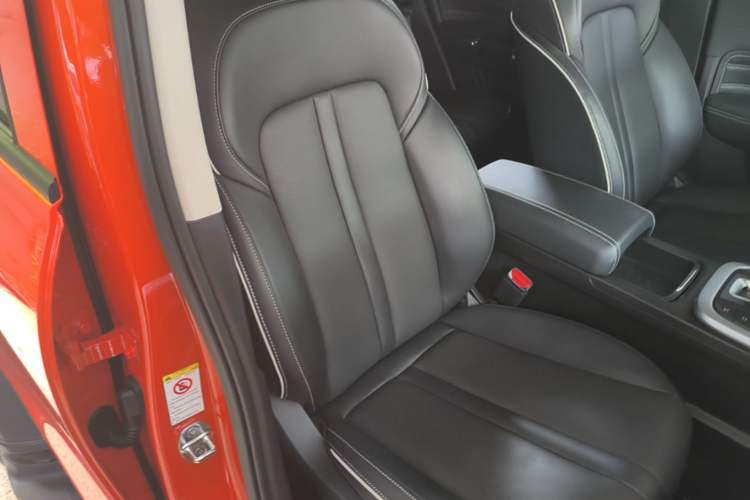 Used Tank 300 2021 Off-Road Edition 2.0T Conqueror Right Front Seat