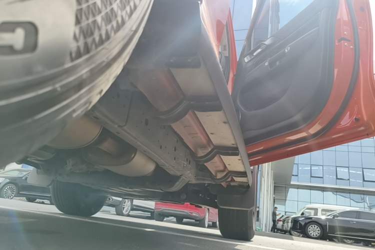 Used Tank 300 2021 Off-Road Edition 2.0T Conqueror Right Side Sill
