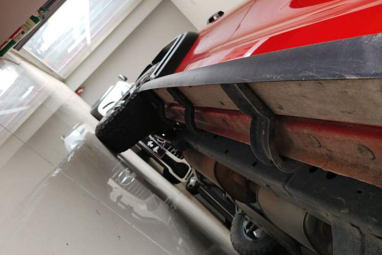 Used Tank 300 2021 Off-Road Edition 2.0T Challenger Right Side Sill