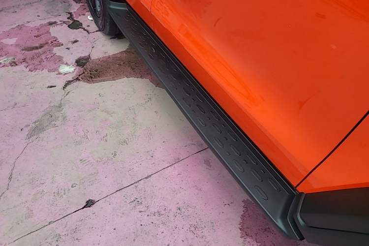 Used Tank 300 2021 Off-Road Edition 2.0T Conqueror Right Side Sill
