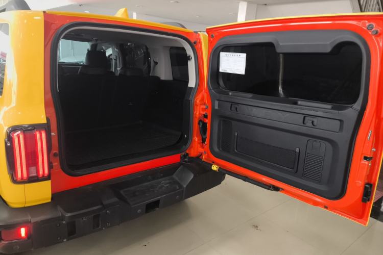 Used Tank 300 2021 Off-Road Edition 2.0T Challenger Trunk