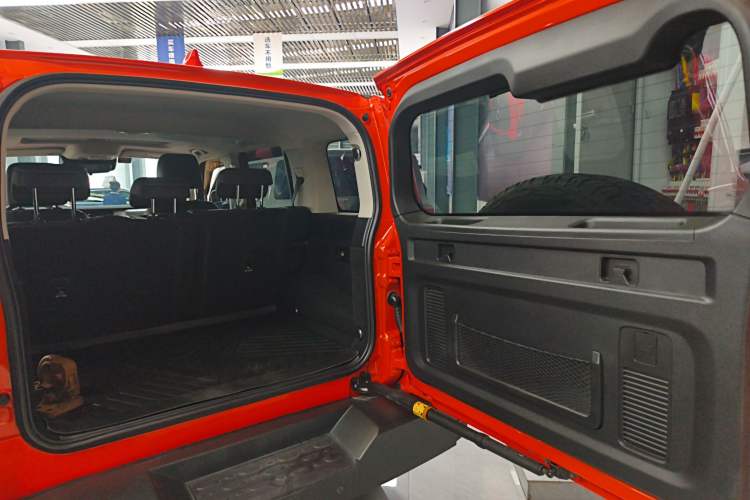 Used Tank 300 2021 Off-Road Edition 2.0T Conqueror Trunk