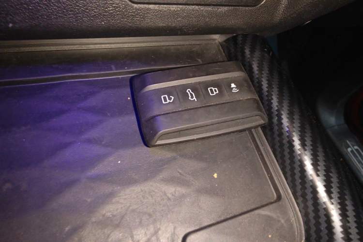 Used Tank 300 2021 Off-Road Edition 2.0T Conqueror Vehicle Key