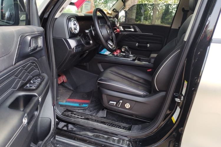 Used Tank 300  Driver Seat