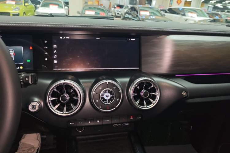 Used Tank 300 2022 2.0T Tank Ranger Audio And AC Panel