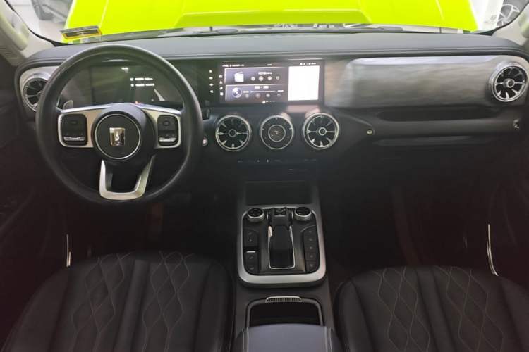 Used Tank 300 2022 2.0T Tank Ranger Center Console