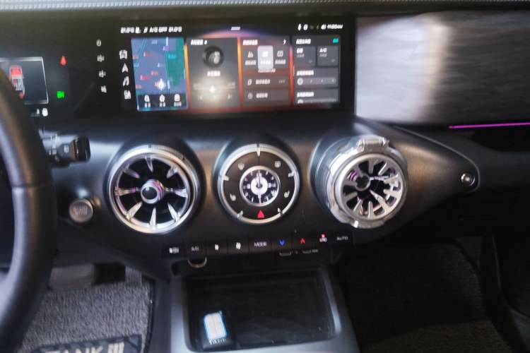 Used Tank 300 2022 2.0T Border Limited Edition Audio And AC Panel