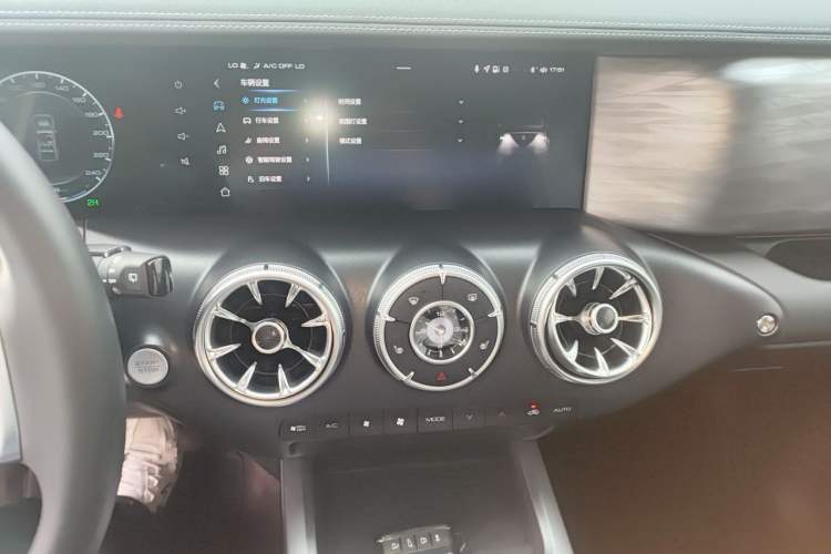 Used Tank 300 2022 2.0T Border Limited Edition Audio And AC Panel