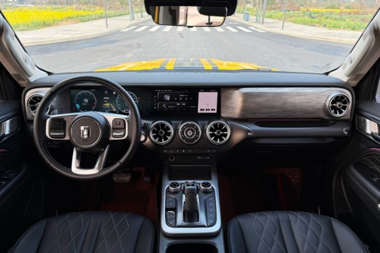 Used Tank 300 2022 2.0T Border Limited Edition Interior 2