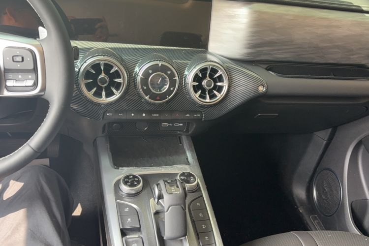 Used Tank 300 2022 2.0T Border Limited Edition Interior 7