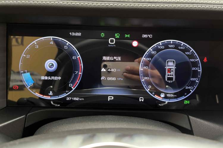 Used Tank 300 2022 2.0T Border Limited Edition Odometer Close Up