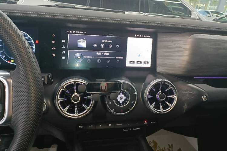 Used Tank 300 2023 Off-Road Edition 2.0T Conqueror Audio And AC Panel