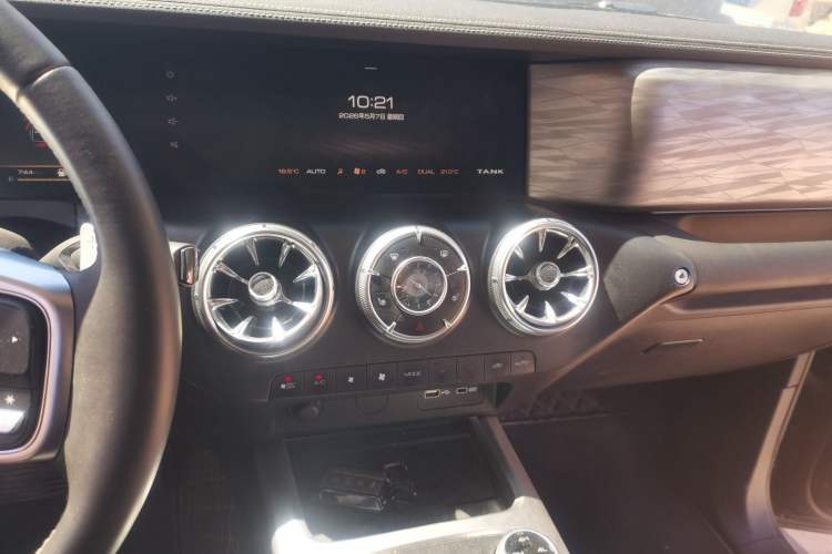 Used Tank 300 2023 Off-Road Edition 2.0T Challenger Audio And AC Panel