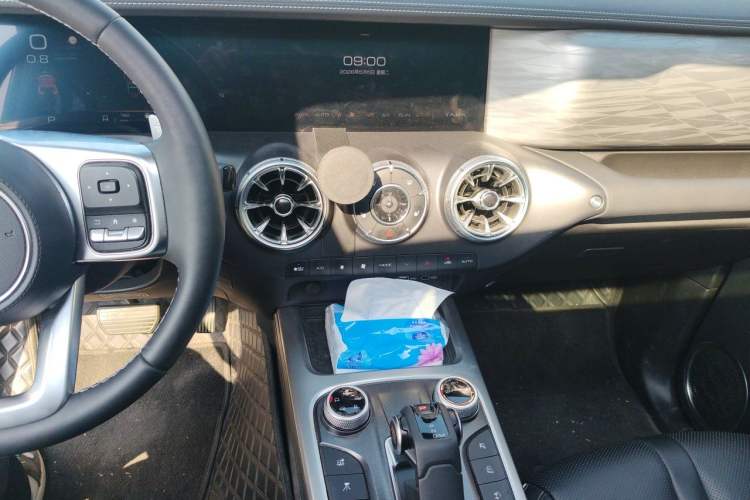 Used Tank 300 2023 Off-Road Edition 2.0T Conqueror Audio And AC Panel