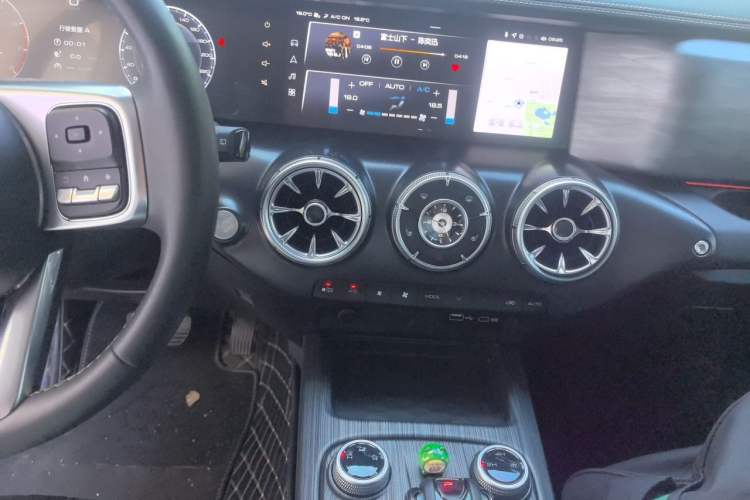 Used Tank 300 2023 Off-Road Edition 2.0T Conqueror Audio And AC Panel