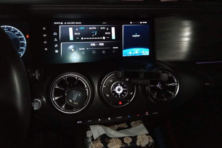 Used Tank 300 2023 Off-Road Edition 2.0T Conqueror Audio And AC Panel