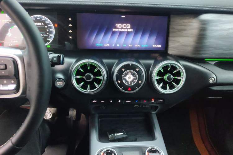 Used Tank 300 2023 Off-Road Edition 2.0T Conqueror Audio And AC Panel