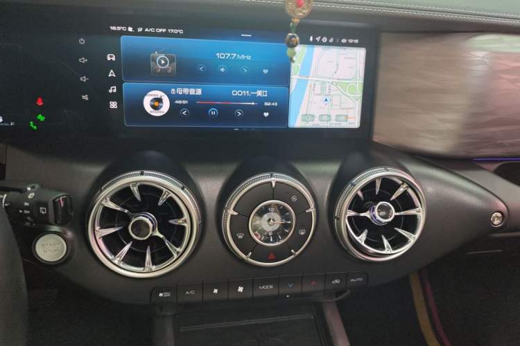 Used Tank 300 2023 City Edition 2.0T—Stylish as Ever Audio And AC Panel