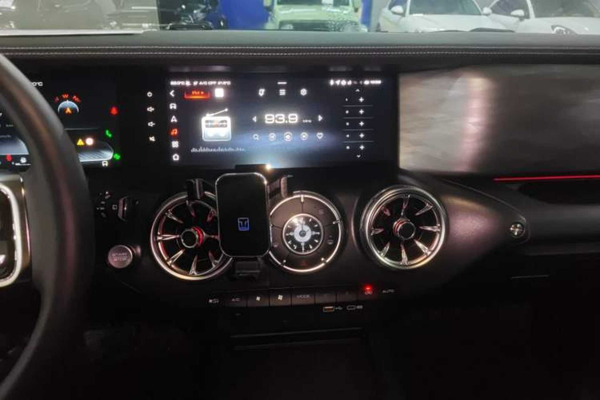 Used Tank 300 2023 City Edition 2.0T—Stylish as Ever Audio And AC Panel