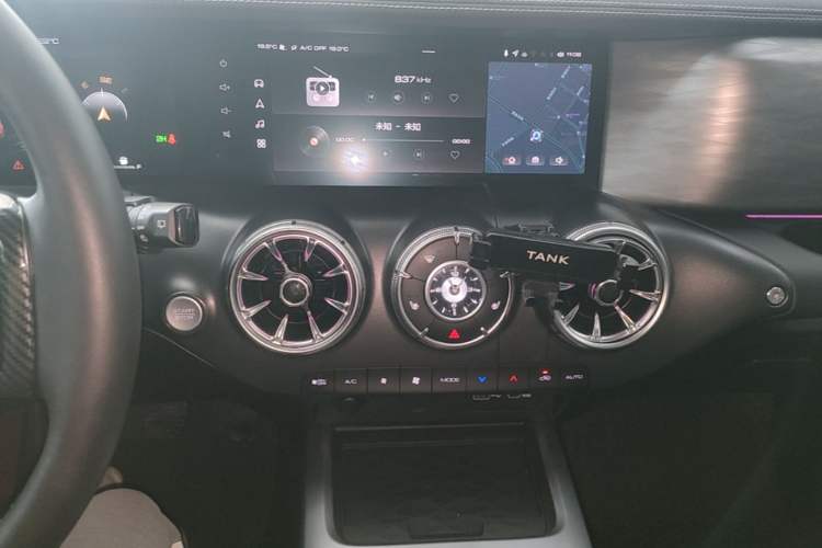Used Tank 300 2023 Off-Road Edition 2.0T Conqueror Audio And AC Panel