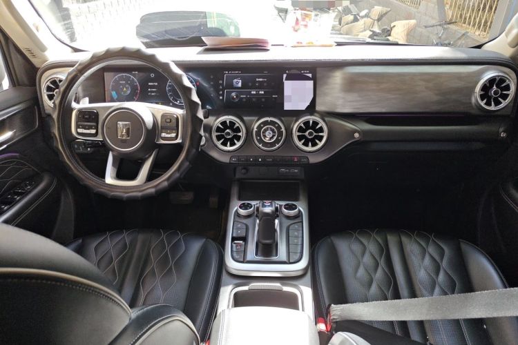 Used Tank 300 2023 Off-Road Edition 2.0T Challenger Center Console