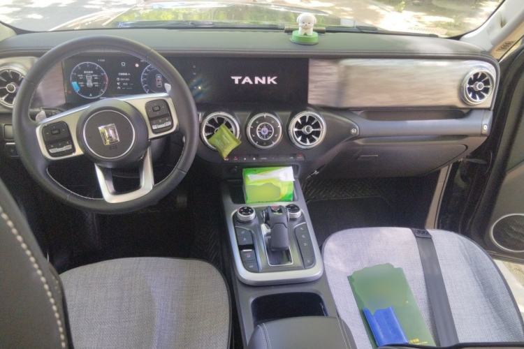 Used Tank 300 2023 Off-Road Edition 2.0T Challenger Center Console