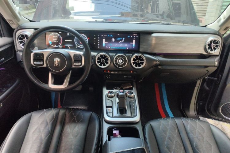 Used Tank 300 2023 Off-Road Edition 2.0T Challenger Center Console