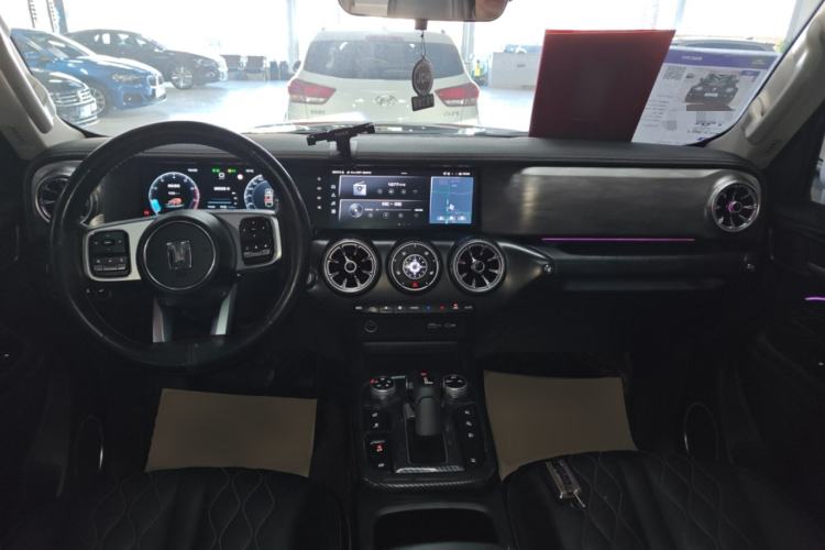 Used Tank 300 2023 Off-Road Edition 2.0T Challenger Center Console