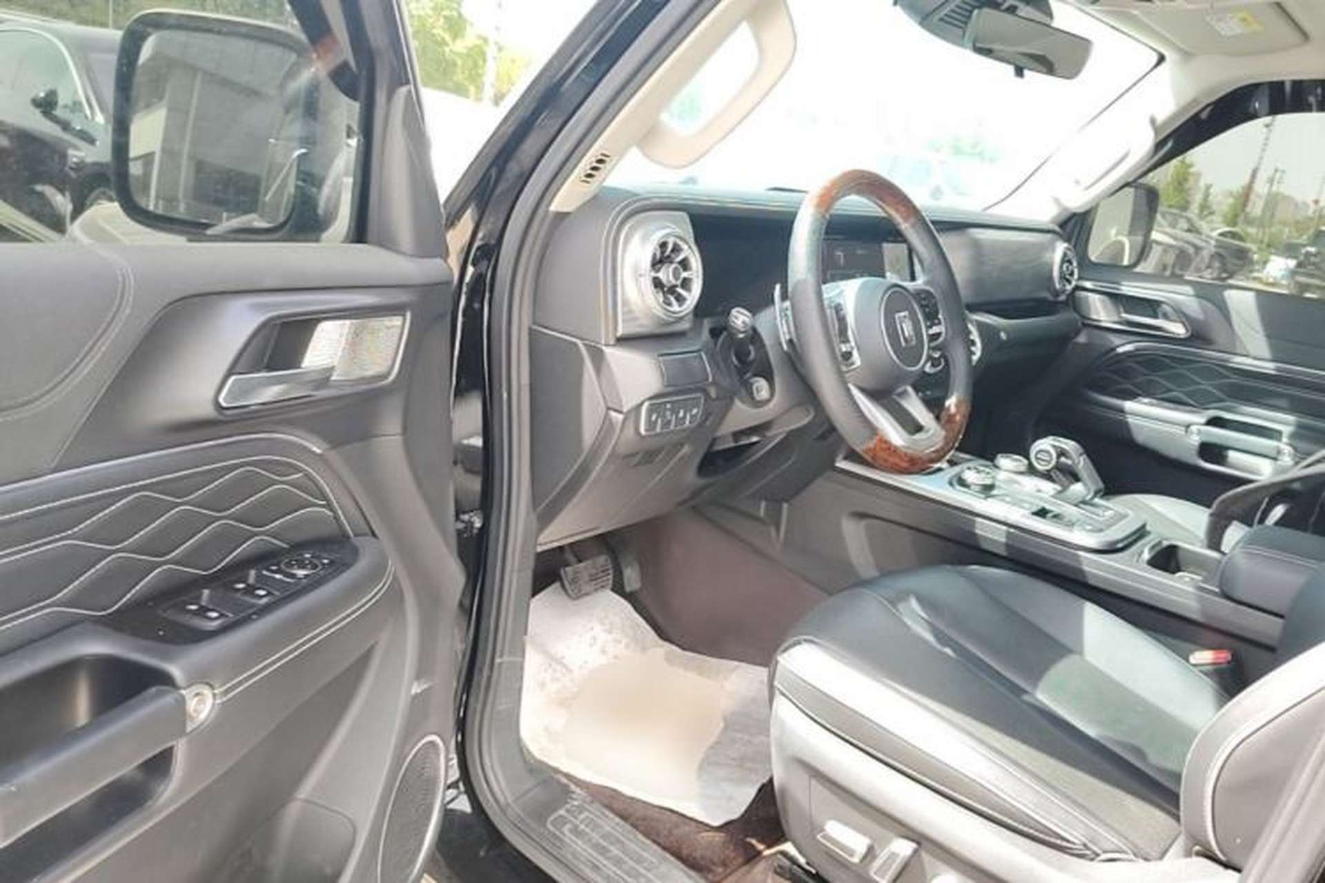 Used Tank 300 2023 Off-Road Edition 2.0T Conqueror Driver Seat