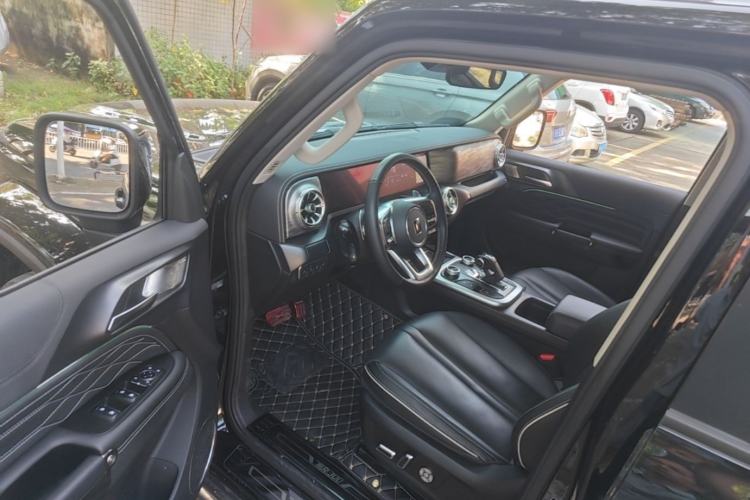 Used Tank 300 2023 City Edition 2.0T—Stylish as Ever Driver Seat