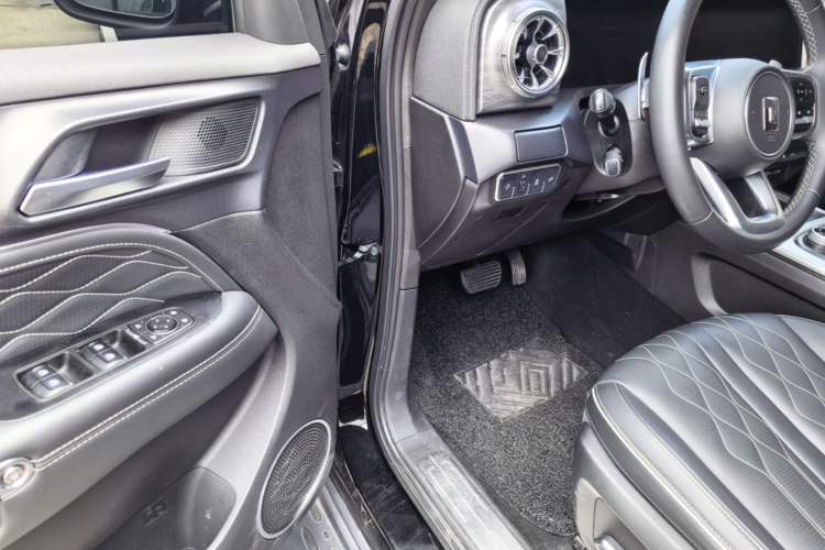 Used Tank 300 2023 Off-Road Edition 2.0T Challenger Driver Seat