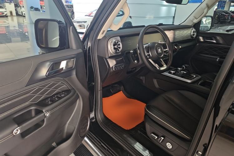Used Tank 300 2023 City Edition 2.0T—Stylish as Ever Driver Seat