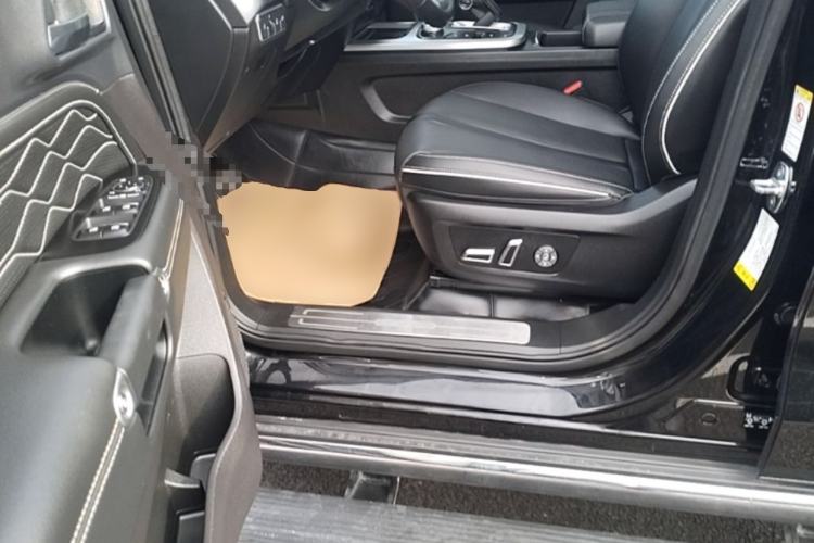 Used Tank 300 2023 City Edition 2.0T—Stylish as Ever Driver Seat