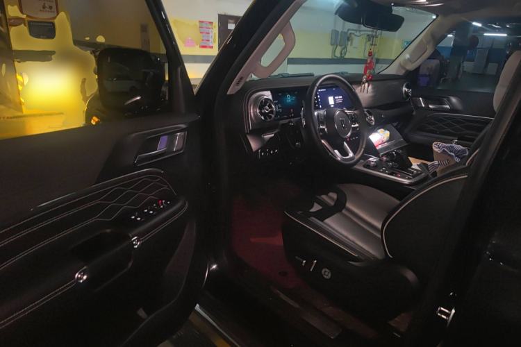 Used Tank 300 2023 City Edition 2.0T—Stylish as Ever Driver Seat