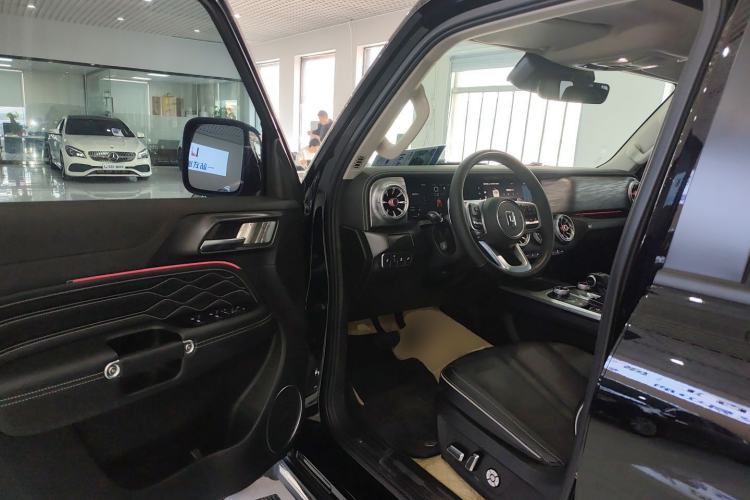 Used Tank 300 2023 City Edition 2.0T—Stylish as Ever Driver Seat